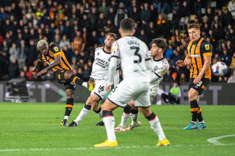 Hull City vs Middlesbrough - Chân mệnh thiên tử