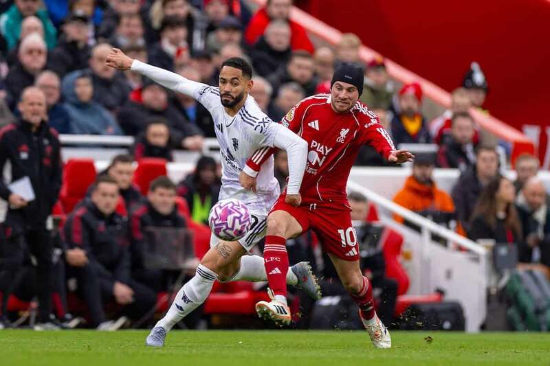 Man United vs Liverpool - Trận derby màu Đỏ cuối cùng của mùa giải