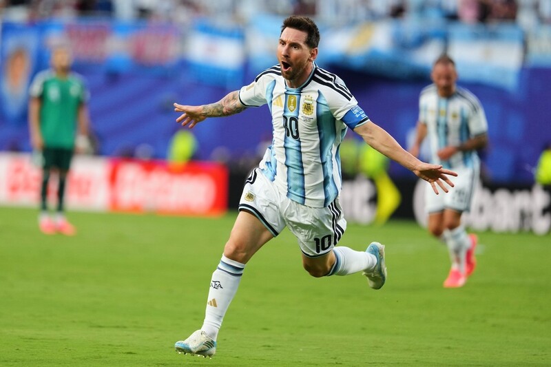 Argentina vs Áo - Chờ Leo Messi phá kỷ lục