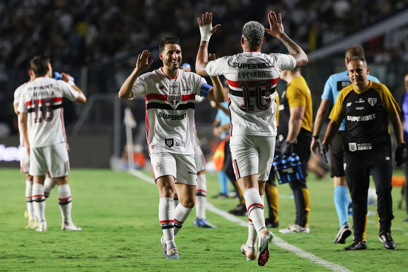 Remo vs Sao Paulo - Áp sát top 4